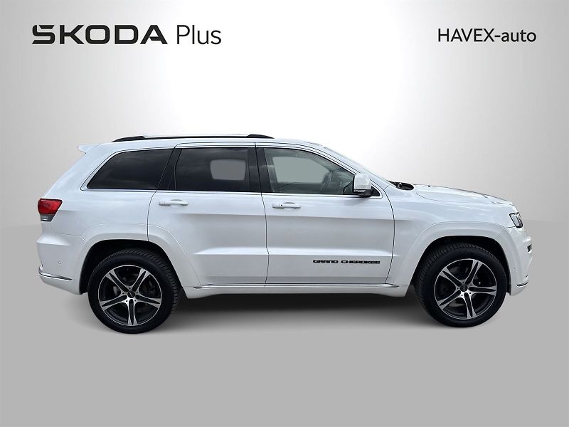 Jeep Grand Cherokee (2017) 3.0 CRD AWD Aut. Summit - fotka 33 z 35