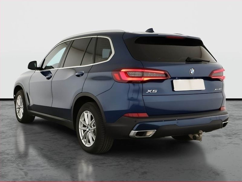 BMW X5 (2022) xDrive40i - fotka 4 z 21