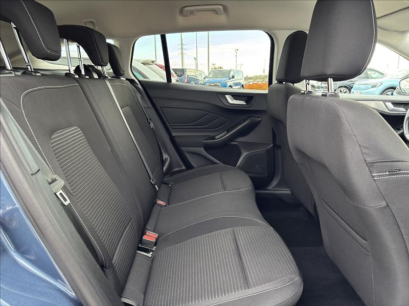 Ford Focus 1,0 EcoBoost 114kW Titanium - fotka 13 z 32