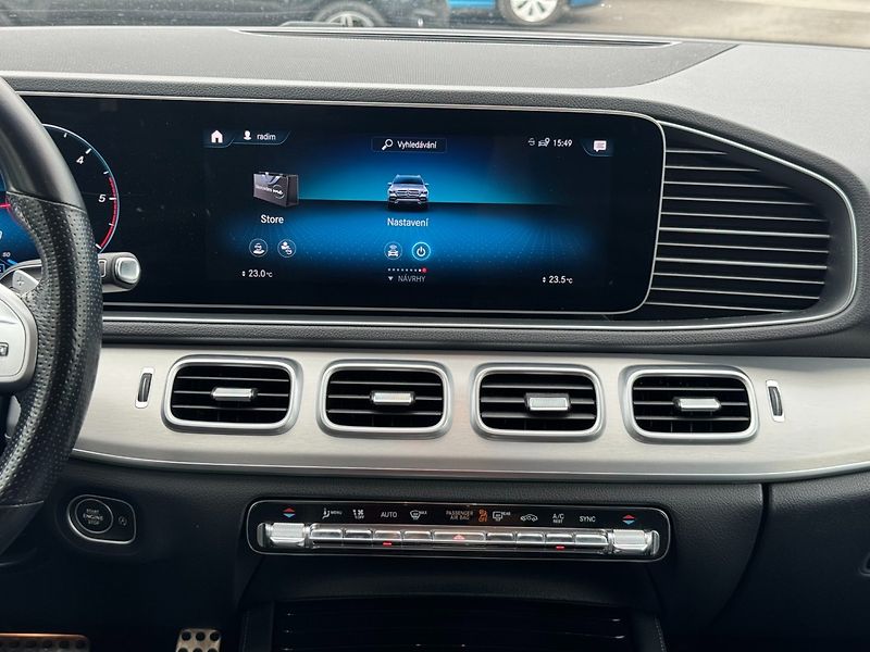 Mercedes-Benz GLE (2019) 350D AMG Line 4Matic - fotka 19 z 30