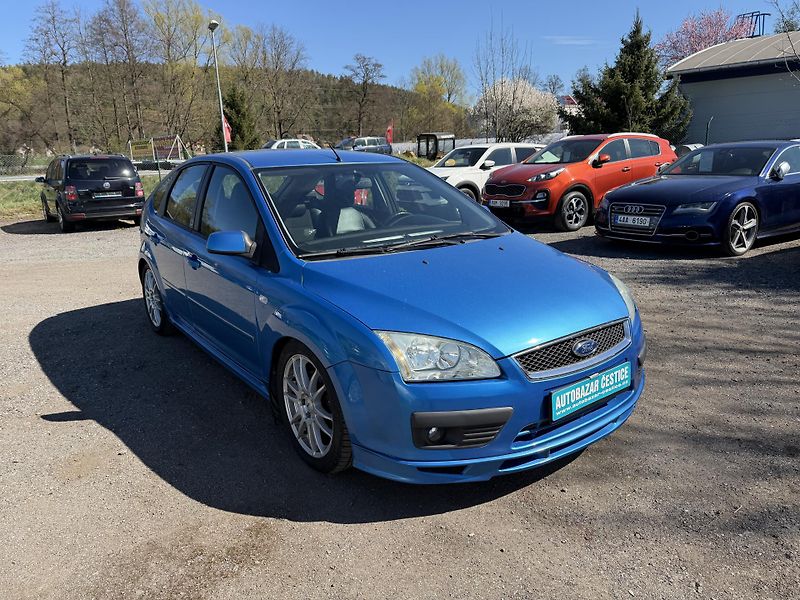Ford Focus (2005) 2.0 TDCi SPORT - fotka 4 z 22