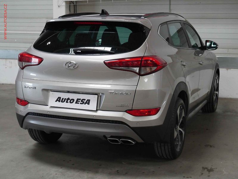 Hyundai Tucson (2016) 2.0, ČR, STK8/28 - fotka 6 z 22