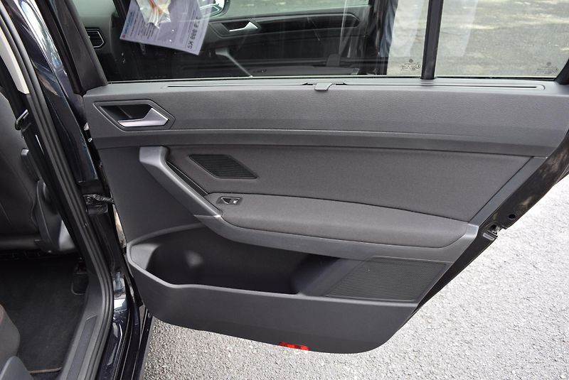 Volkswagen Touran (2017) 2.0TDI 110kw 7MÍST TAŽNÉ NAVI - fotka 43 z 50