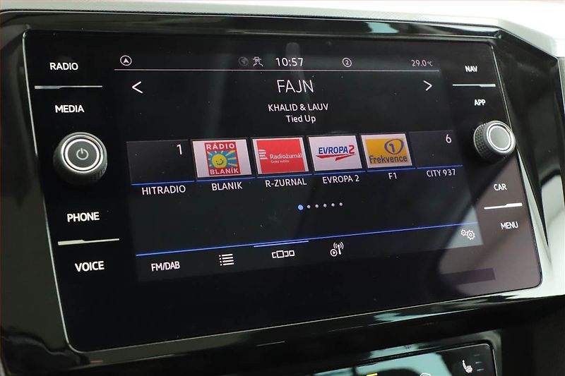 Volkswagen Passat (2022) 2.0 TDI, Automat, Navi - fotka 9 z 25