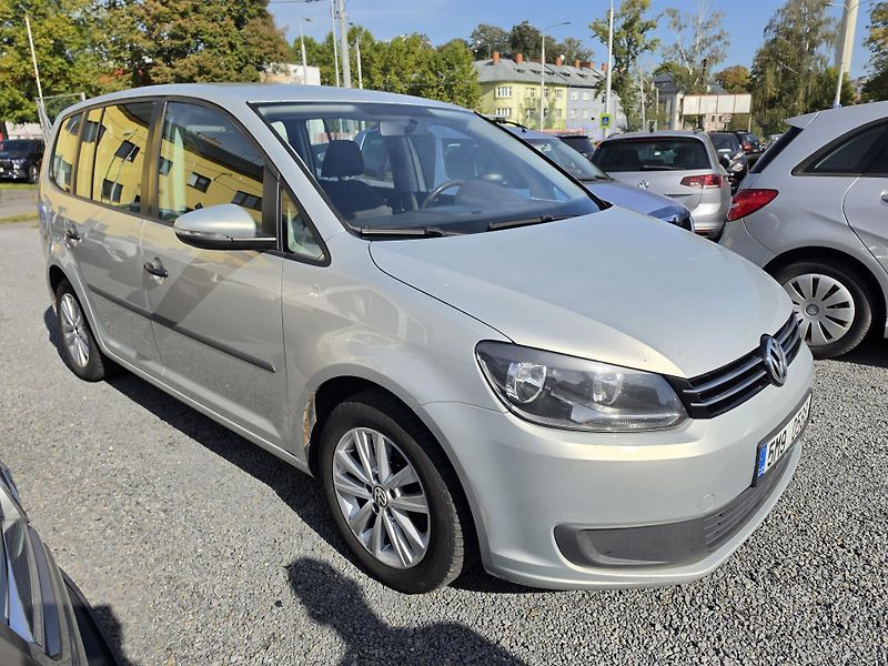Volkswagen Touran 1.6 TDI 7 Mist - fotka 1 z 14