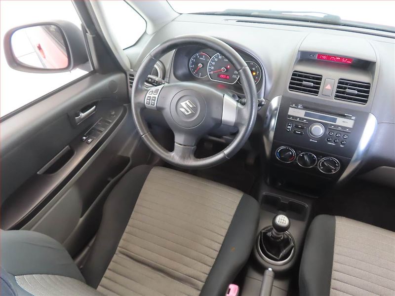 Suzuki SX4 (2009) 1.9 DDiS, Eko.zaplacen, po STK - fotka 7 z 13