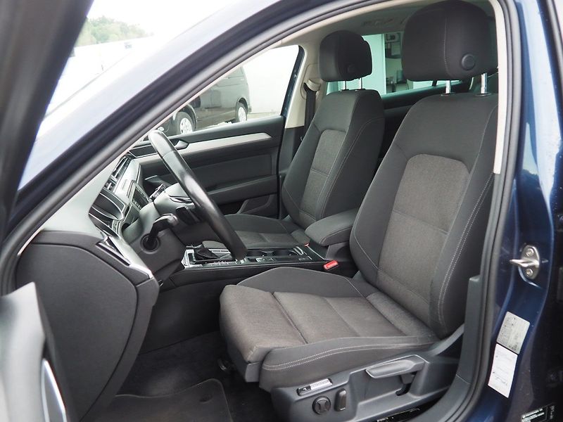 Volkswagen Passat (2016) 2.0 TDI 140 kW, DSG, 4Motion - fotka 11 z 48
