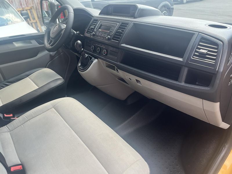 Volkswagen Transporter (2017) 2.0TDi DOKA 6míst - DPH - fotka 14 z 18