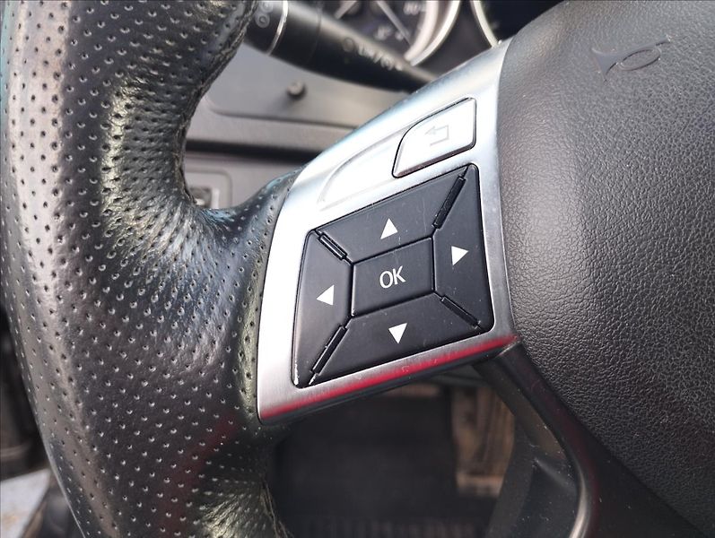 Mercedes-Benz Třídy C 2.2 CDi 150KW   2,1 - fotka 16 z 22