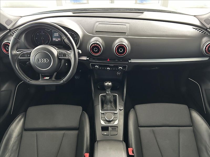 Audi A3 2,0   TDI 110kW,S-LINE,SPORTBA - fotka 8 z 35