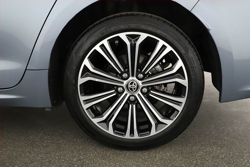 Toyota Corolla (2020) 1.8 Hybrid - fotka 15 z 15