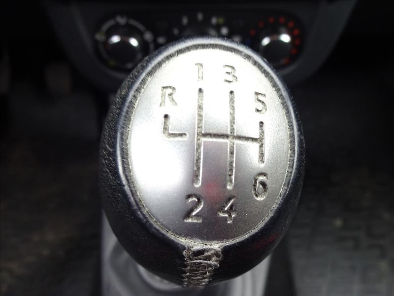 Dacia Duster 1,5 DCi 80kW 4X4 - fotka 35 z 45