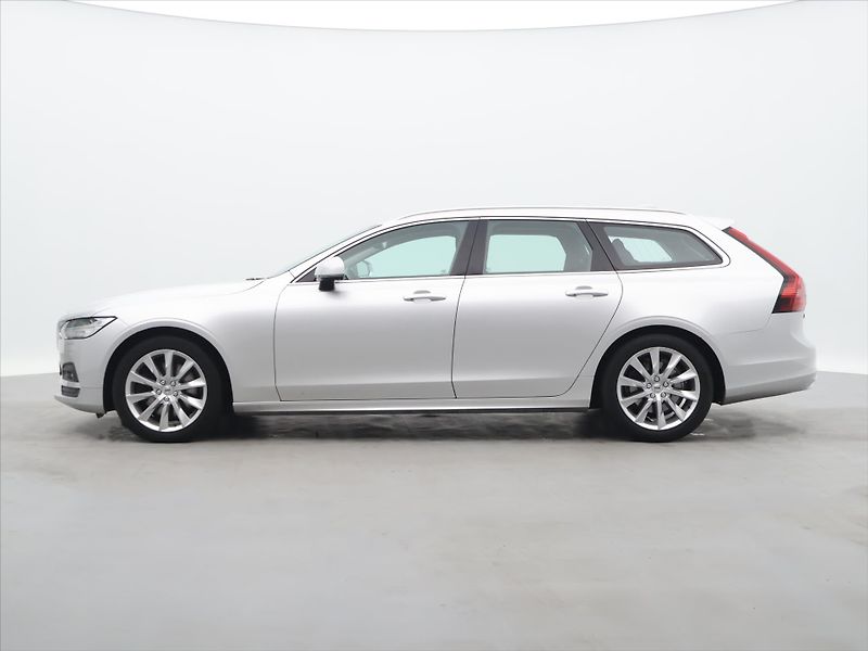 Volvo V90 2,0 D 145 kW Momentum Automat - fotka 4 z 32