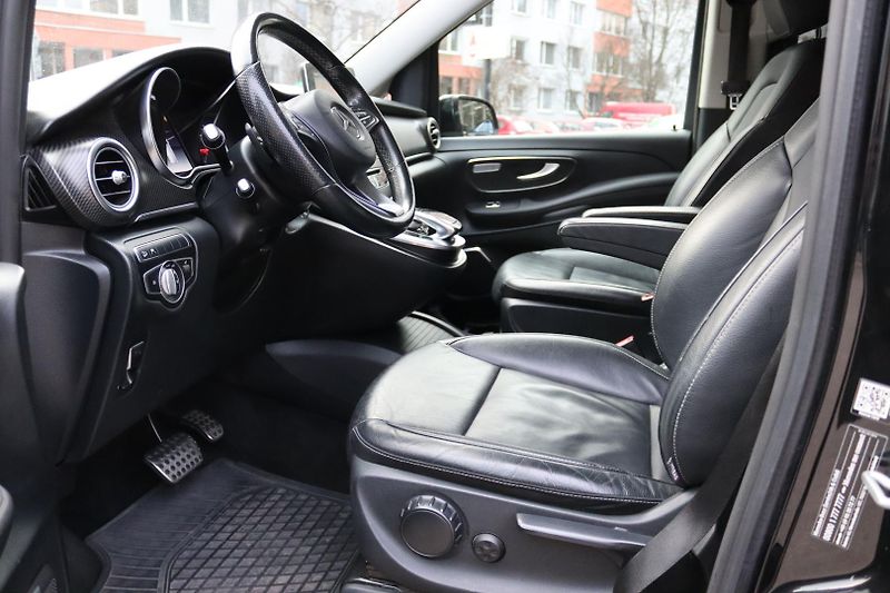 Mercedes-Benz Třídy V V 250D 4MATIC AMG PAKET 140kW - fotka 22 z 47