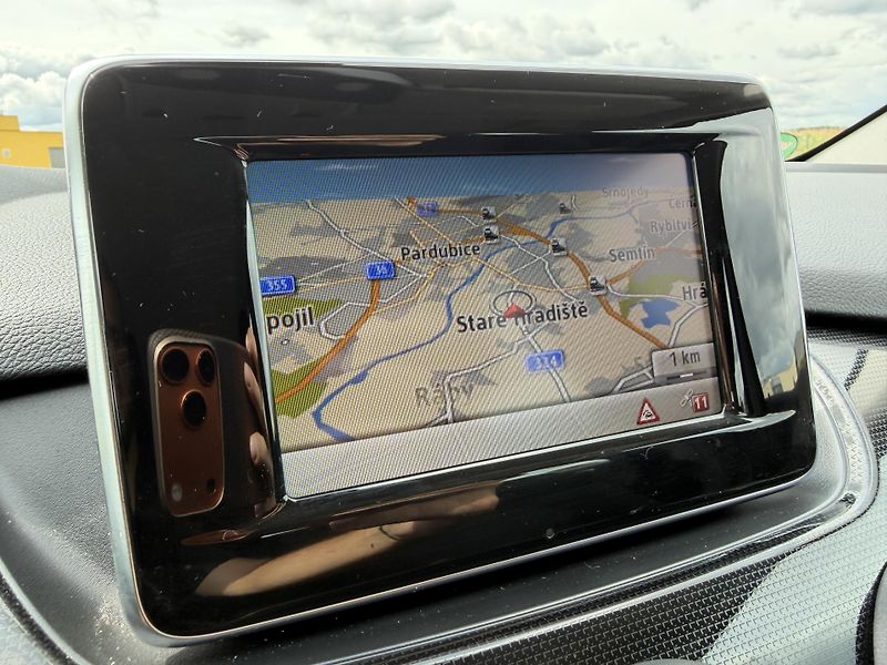 Mercedes-Benz Třídy B 200 CDI NAVI XENONY 2X KOLA - fotka 20 z 35
