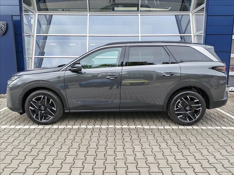 Peugeot 5008 (2026) 1,2 5008 GT Hybrid 145 e_DCS6 - fotka 15 z 17