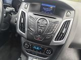 Ford Focus 2.0TDCI103KW,MAX VÝBAVA,KRÁSNÝ - náhled 15