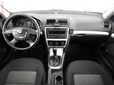 Škoda Octavia (2009) 1.9 TDi, autoAC, temp - náhled 8