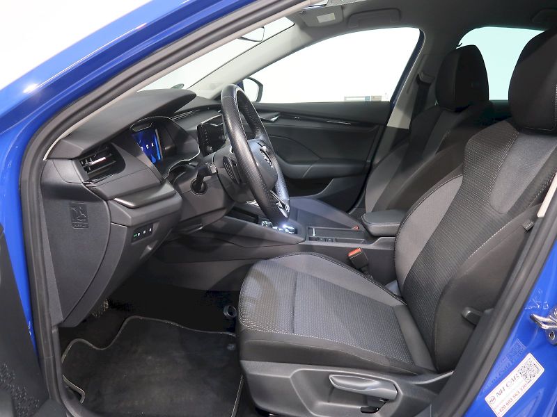 Škoda Octavia (2021) AMBITION 2.0TSI 140KW 4x4 DSG - fotka 13 z 34