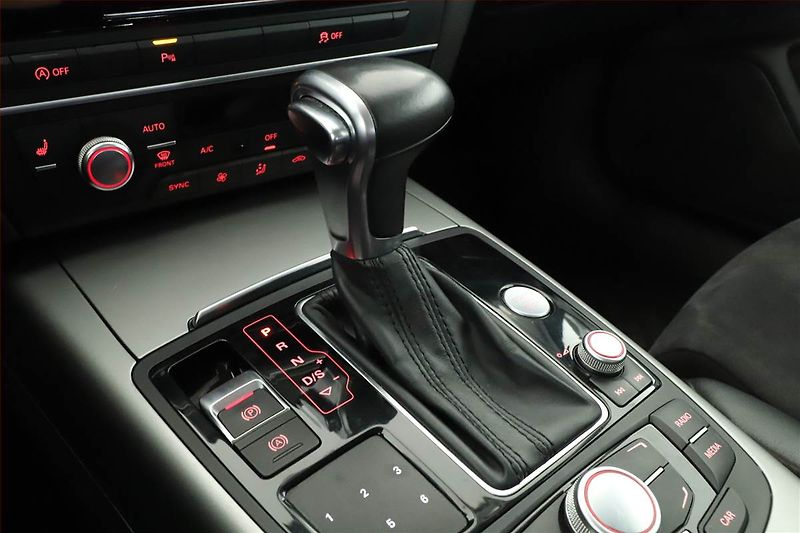 Audi A6 (2014) 3.0 TDI, Automat, Navi, Xenony - fotka 10 z 18