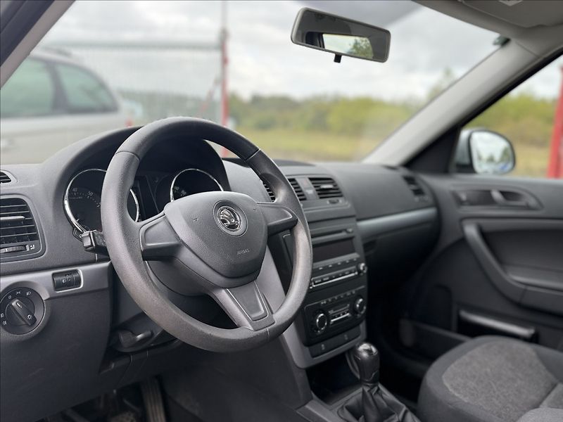 Škoda Yeti 1,2 TSI 77kW KLIMA TAŽNÉ - fotka 10 z 22