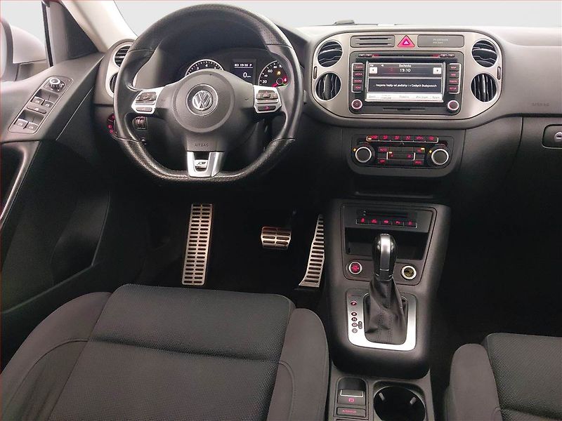Volkswagen Tiguan (2010) R-Line 2.0 TSI, 4X4, Automat - fotka 18 z 18