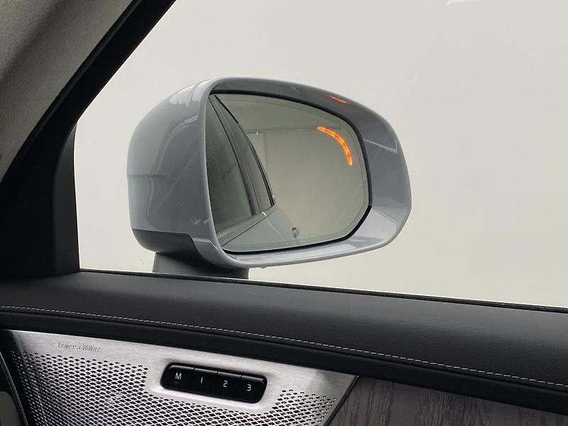 Volvo XC90 (2026) T8 AWD Plug-in BRIGHT ULTRA - fotka 35 z 75