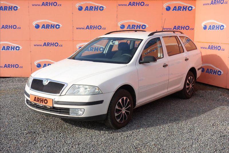 Škoda Octavia 1,6 i 75KW, ČR, SERVIS. KN. - fotka 3 z 35