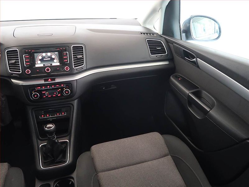 Volkswagen Sharan (2011) 2.0 TDI, 7 míst, Navi - fotka 7 z 14