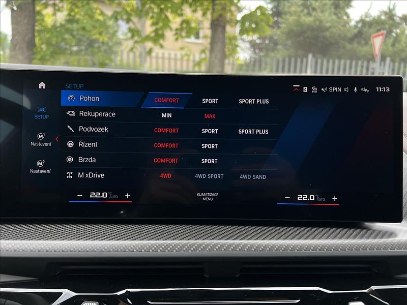 BMW XM 4.4 - fotka 28 z 48