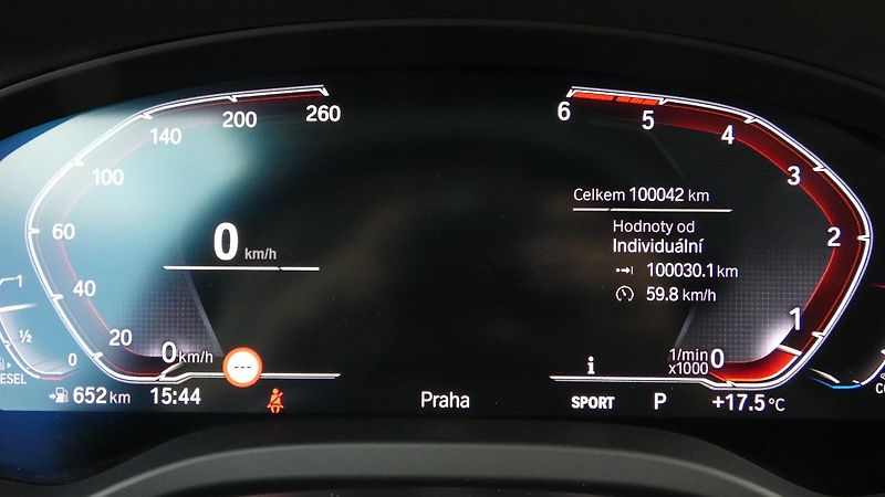 BMW X3 20d xDrive - fotka 13 z 27
