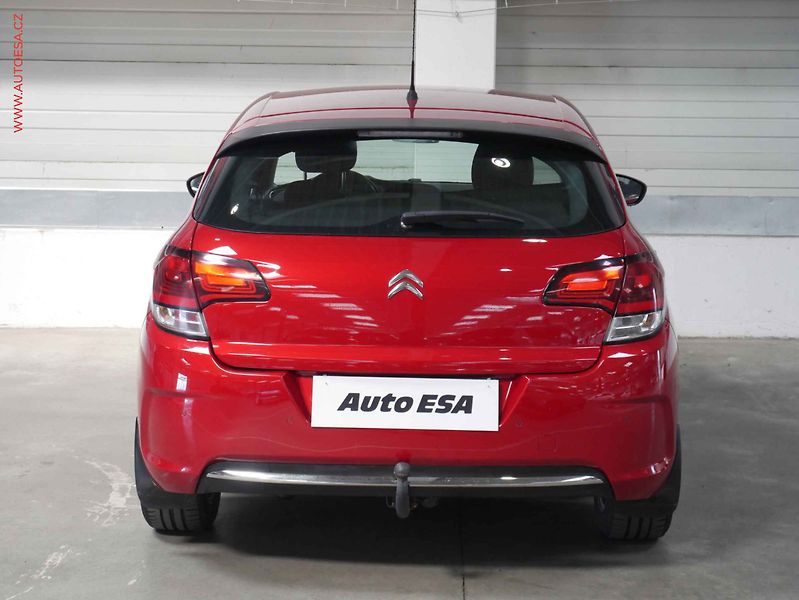 Citroën C4 (2016) 1.2i, 2.maj,ČR, STK6/28 - fotka 5 z 17