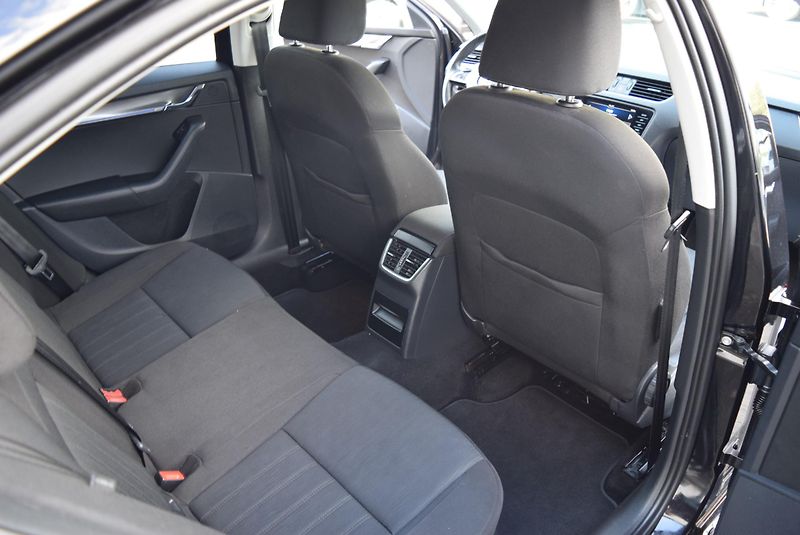Škoda Octavia (2019) 1.5TSI 110kw AMBITION KAM TAŽ  - fotka 41 z 43