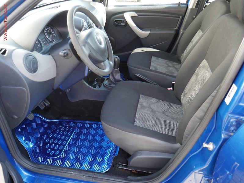 Dacia Sandero (2009) 1.4i, 1.maj,ČR, El.okna - fotka 9 z 13