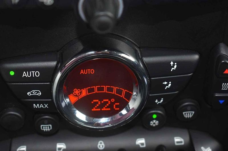 Toto Mini Countryman lze jako ojetinu pořídit kolem 300 000 Kč