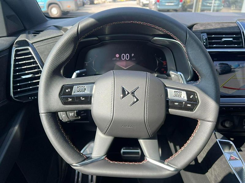 DS Automobiles DS7 (2026) EDITION FRANCE 1.5 BlueHDi 130 - fotka 19 z 34