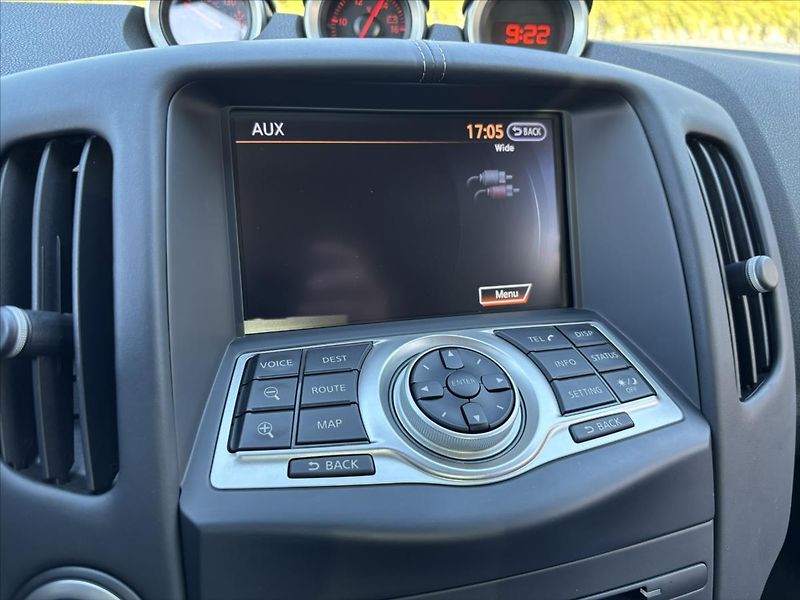 Nissan 370 Z 3,7 i Premium 1.ČR TOP STAV - fotka 27 z 49