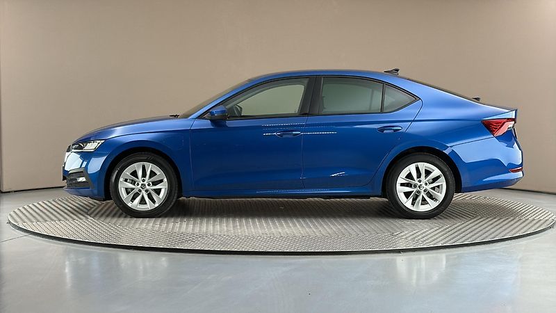 Škoda Octavia 1.4 TSI iV DSG Ambition - fotka 4 z 27