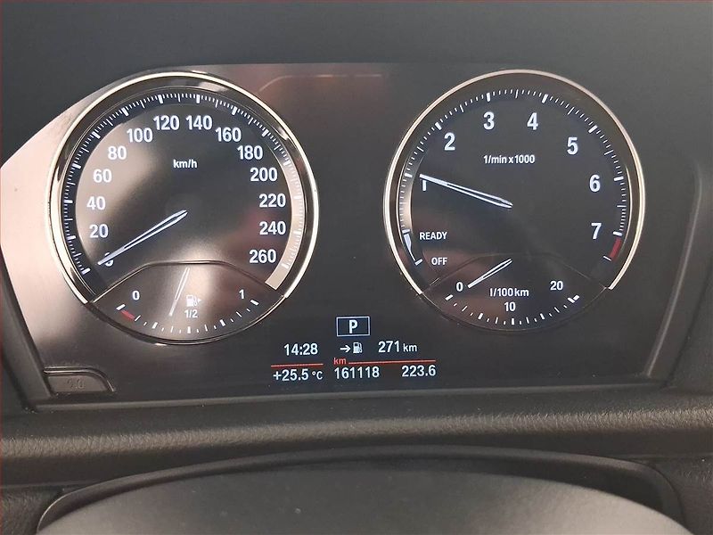 BMW Řada 2 (2018) 218i Gran Tourer, Automat - fotka 11 z 22