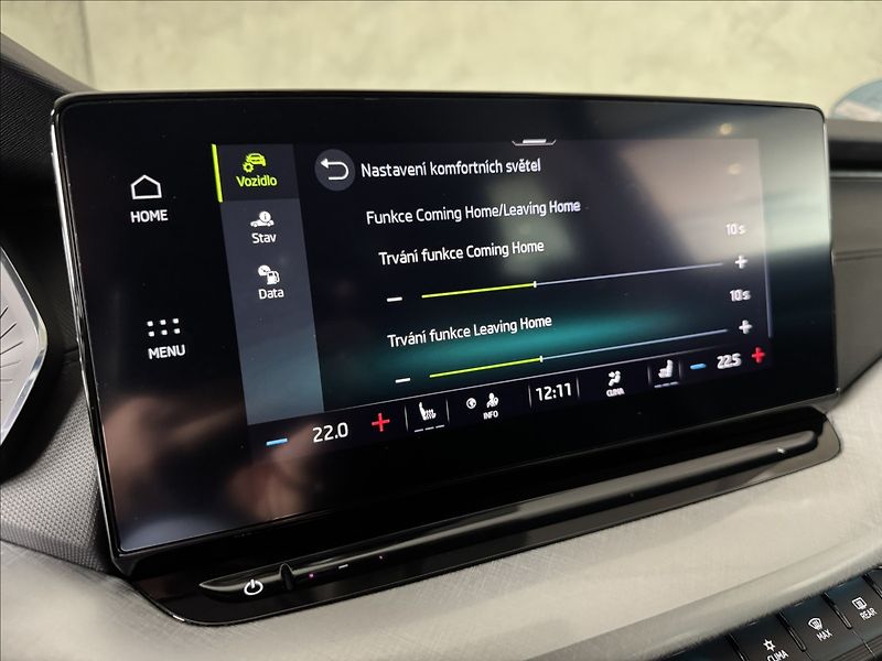 Škoda Octavia 2,0 TDi  DSG Tour Virtual Matr - fotka 30 z 45