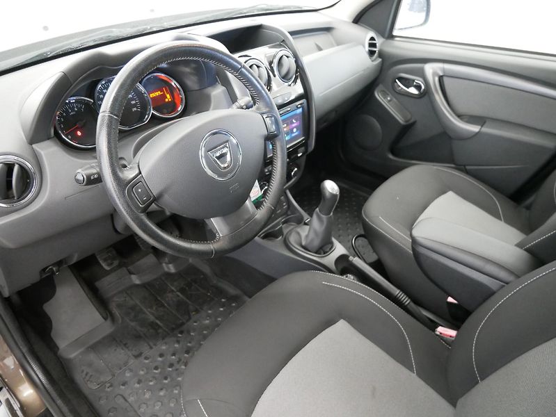 Dacia Duster - fotka 5 z 6