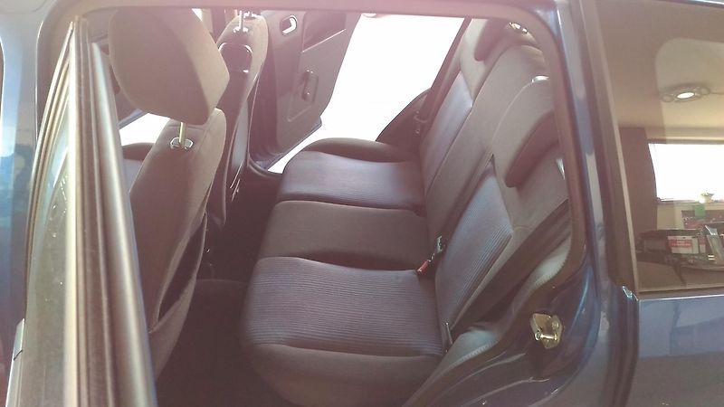 Ford Fusion (2008) 1,4i,59KW,KLIMA,CD,EL.VÝBAVA - fotka 17 z 27
