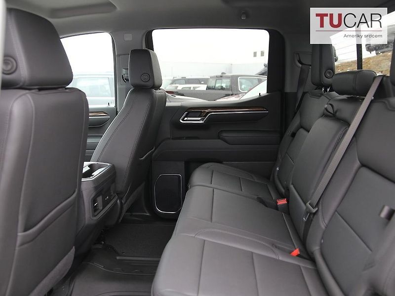 Chevrolet Silverado (2025) 6.2 V8 Trail Boss Z71 - fotka 44 z 47