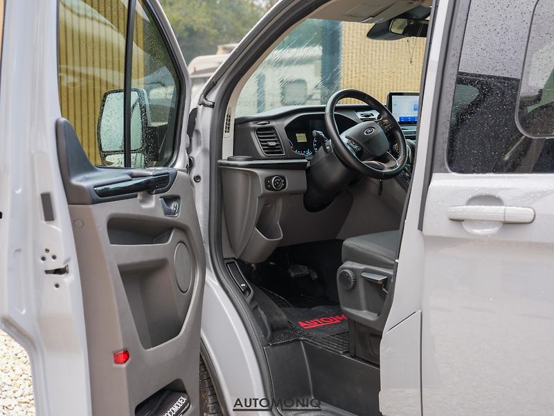 Ford Tourneo Custom (2023) 2.0 TDCi 170PS, Záruka, Výhrev - fotka 12 z 20