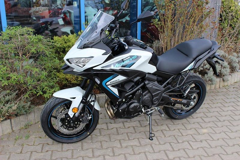 Kawasaki Versys 650 (2025) MY 2025 SKLADEM - fotka 7 z 9