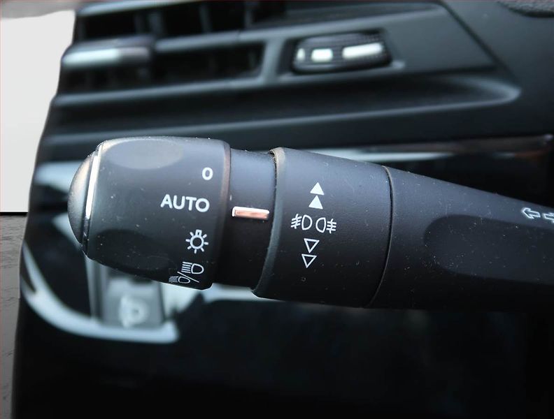 Citroën Grand C4 SpaceTourer (2020) 1.2 T, 7 míst, Serv.kniha - fotka 17 z 22