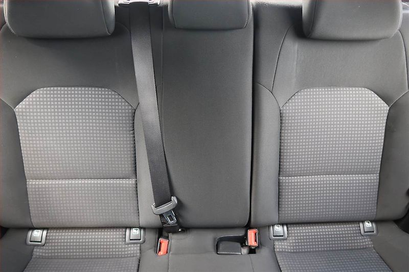 Kia Ceed (2019) 1.4 CVVT, Serv.kniha, Tempomat - fotka 10 z 17