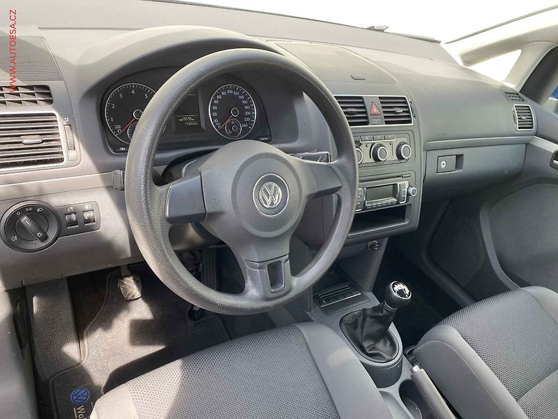 Volkswagen Touran (2011) 1.2 TSi, Trendline, TZ - fotka 12 z 15