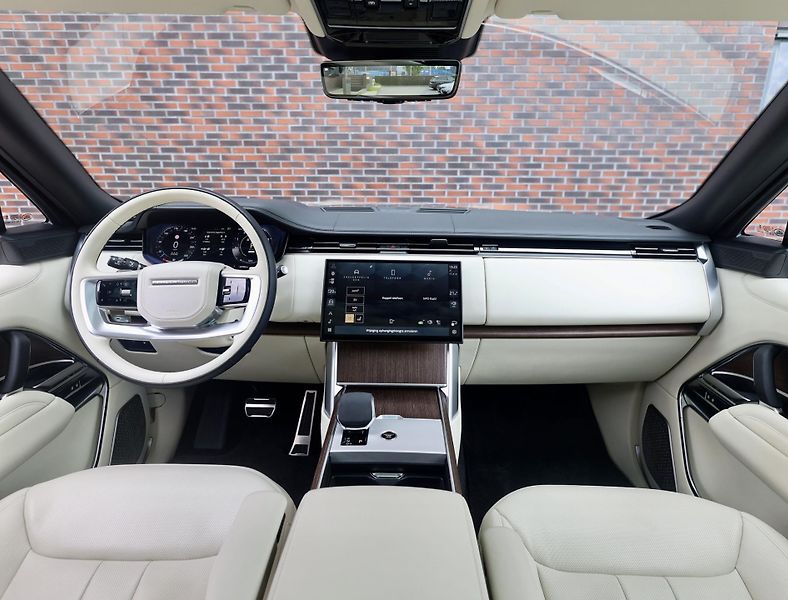 Land Rover Range Rover (2024) P460e Autobiography LWB - fotka 18 z 50