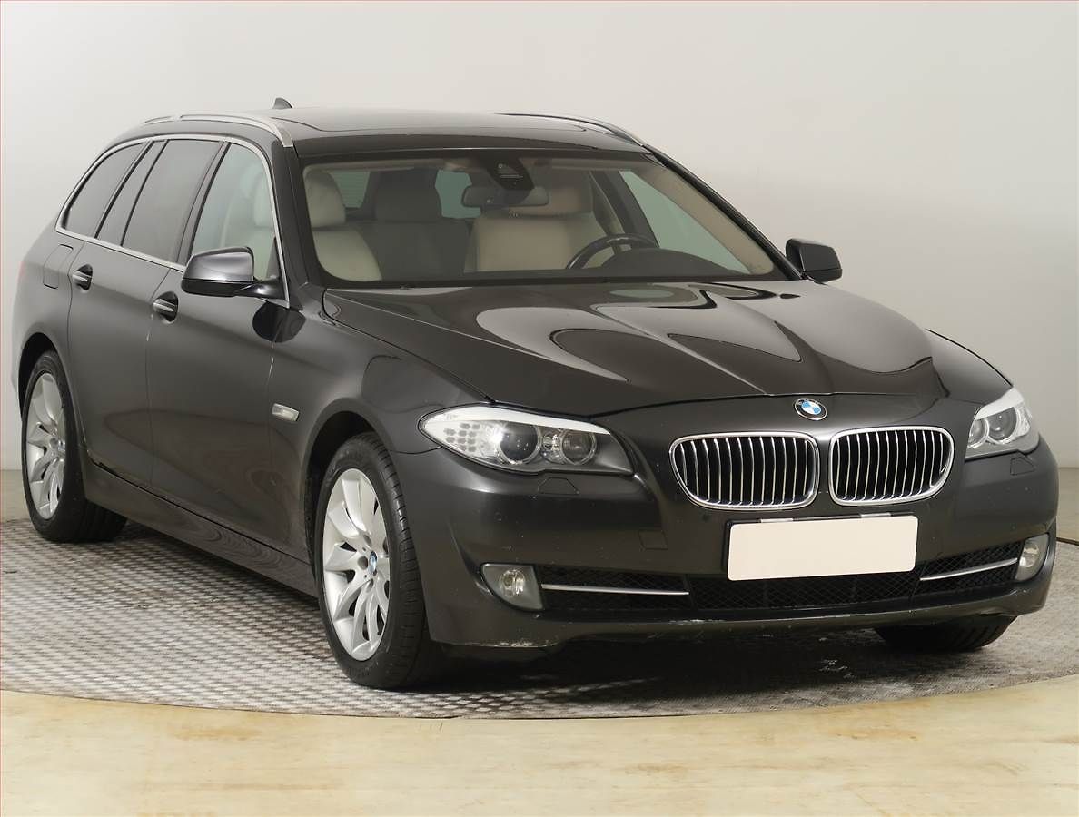 BMW Řada 5 525d xDrive, 4X4, Automat